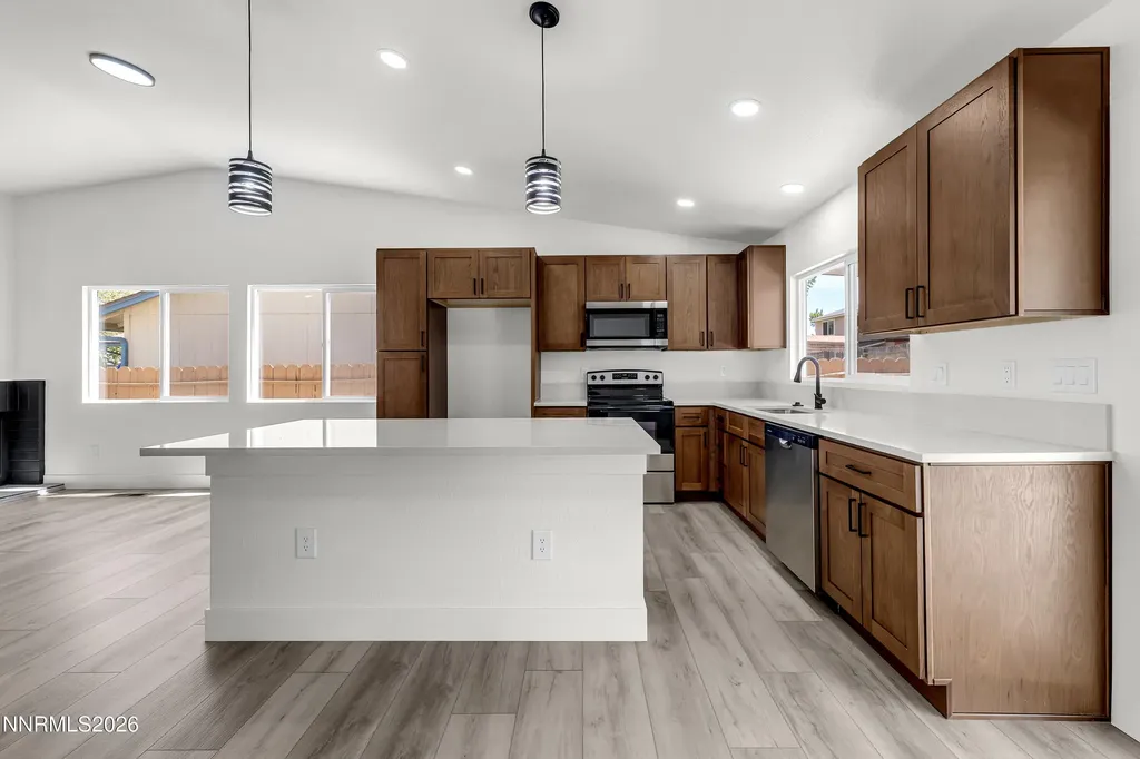 913 Glen Molly Sparks NV 89434