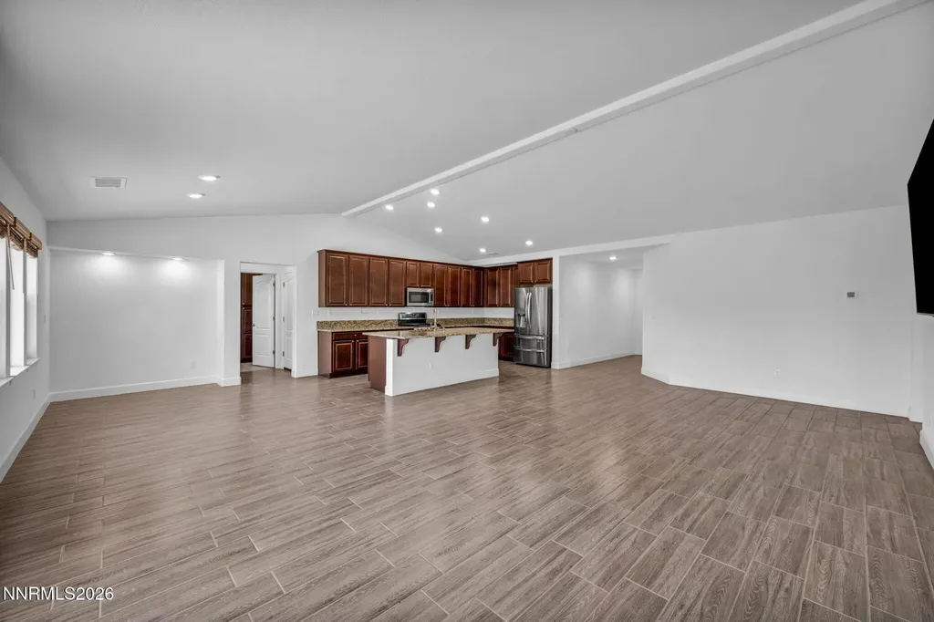 7181 Saddlehorn Carson City NV 89701