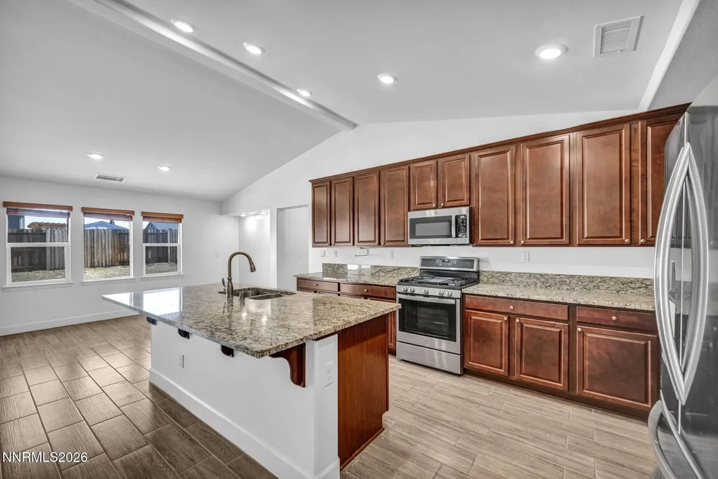 7181 Saddlehorn Carson City NV 89701