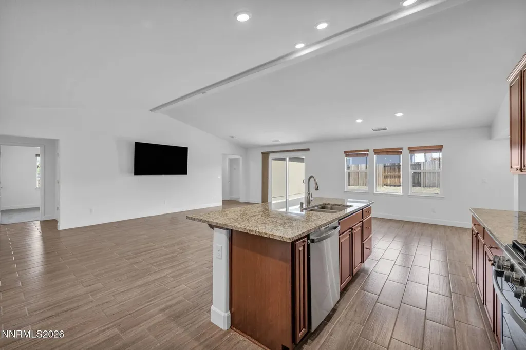 7181 Saddlehorn Carson City NV 89701