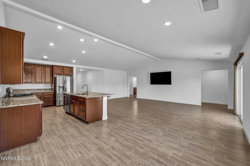 7181 Saddlehorn Carson City NV 89701