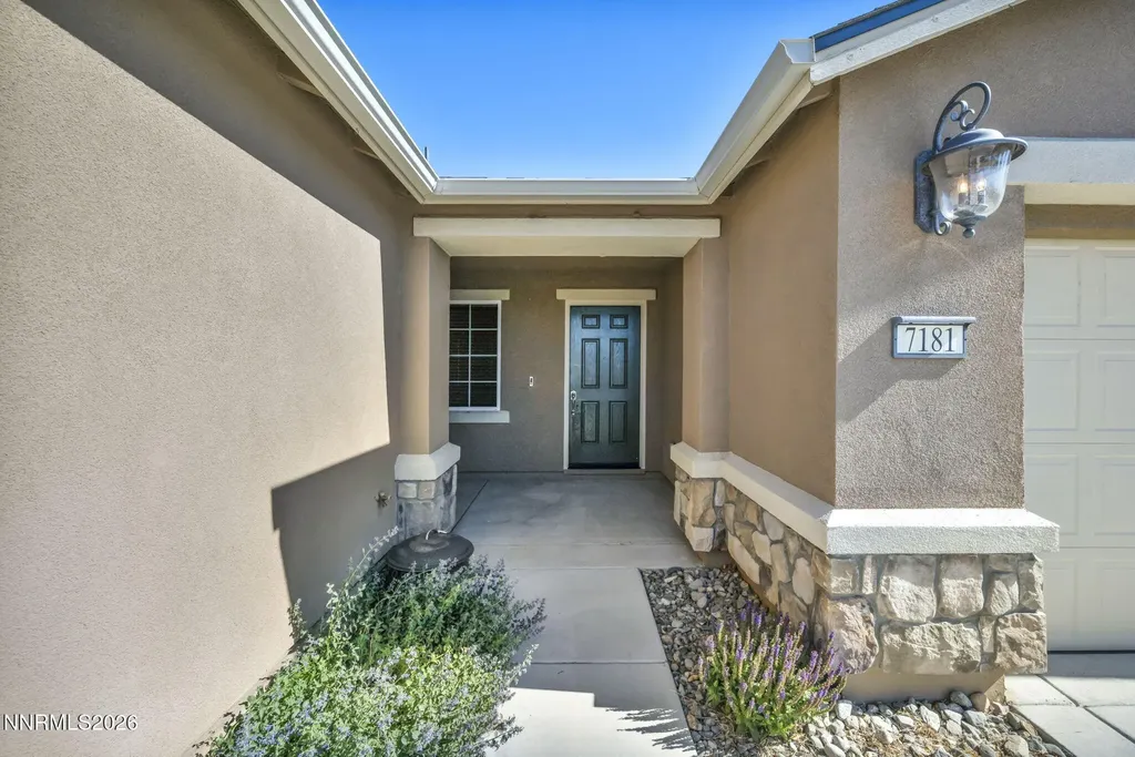 7181 Saddlehorn Carson City NV 89701
