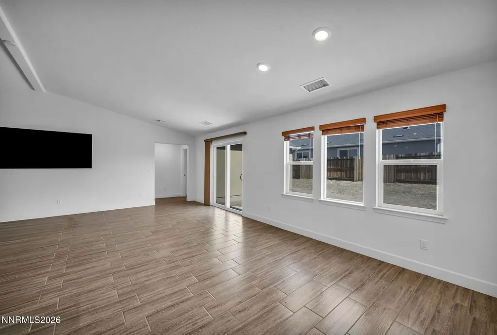 7181 Saddlehorn Carson City NV 89701