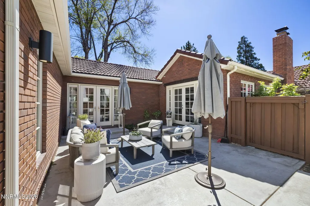 210 Bret Harte Reno NV 89509