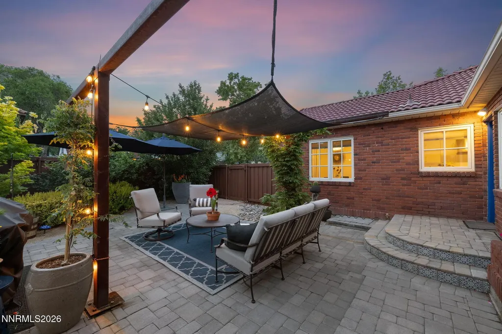 210 Bret Harte Reno NV 89509