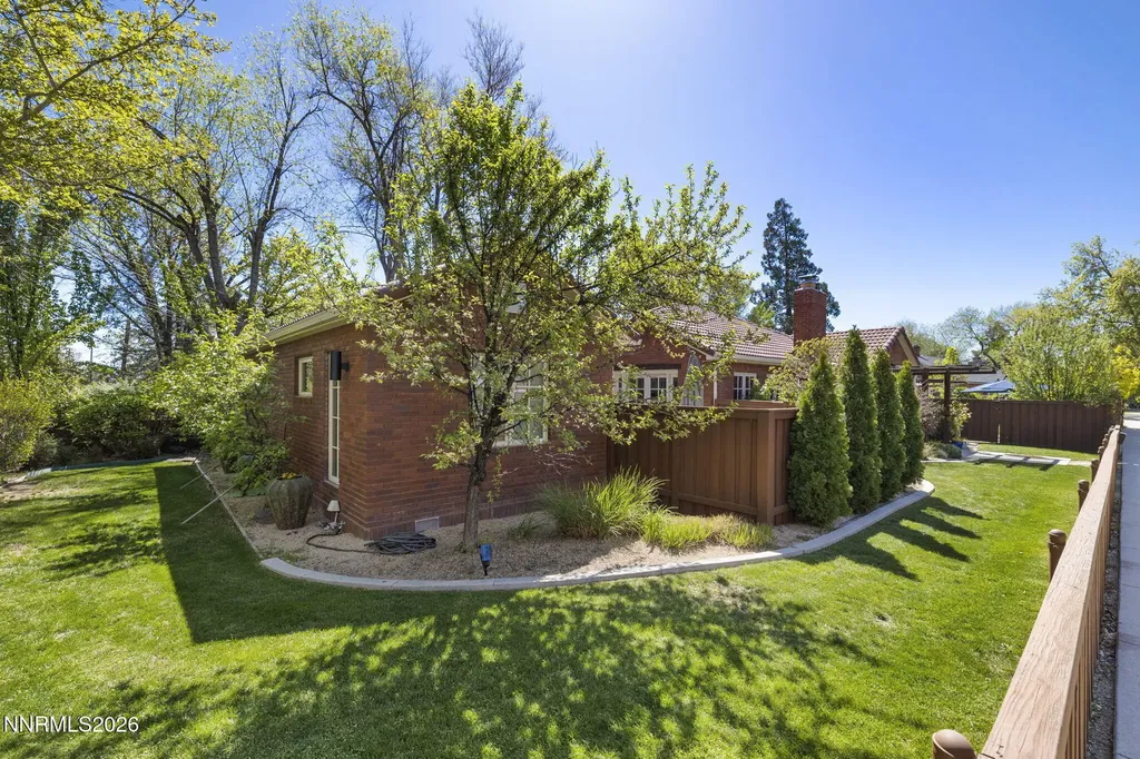 210 Bret Harte Reno NV 89509
