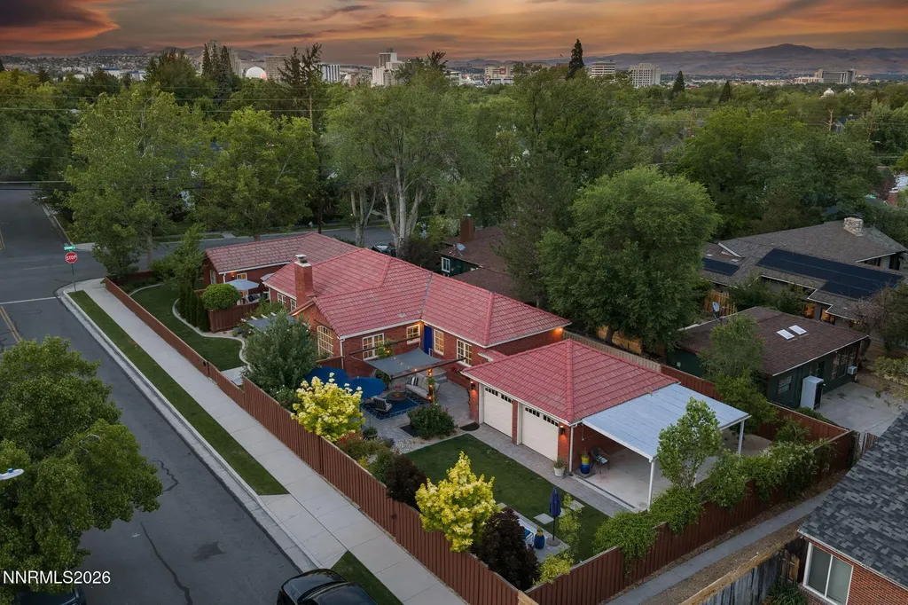 210 Bret Harte Reno NV 89509