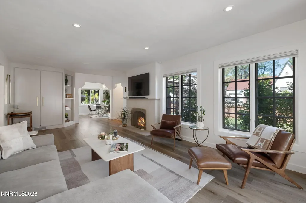 210 Bret Harte Reno NV 89509