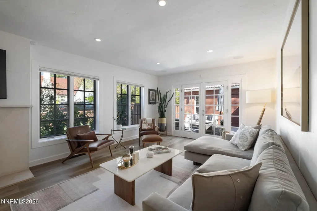210 Bret Harte Reno NV 89509