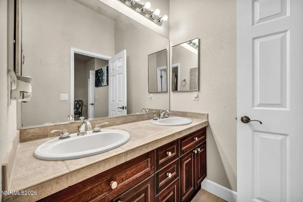 5417 Elk River Reno NV 89511