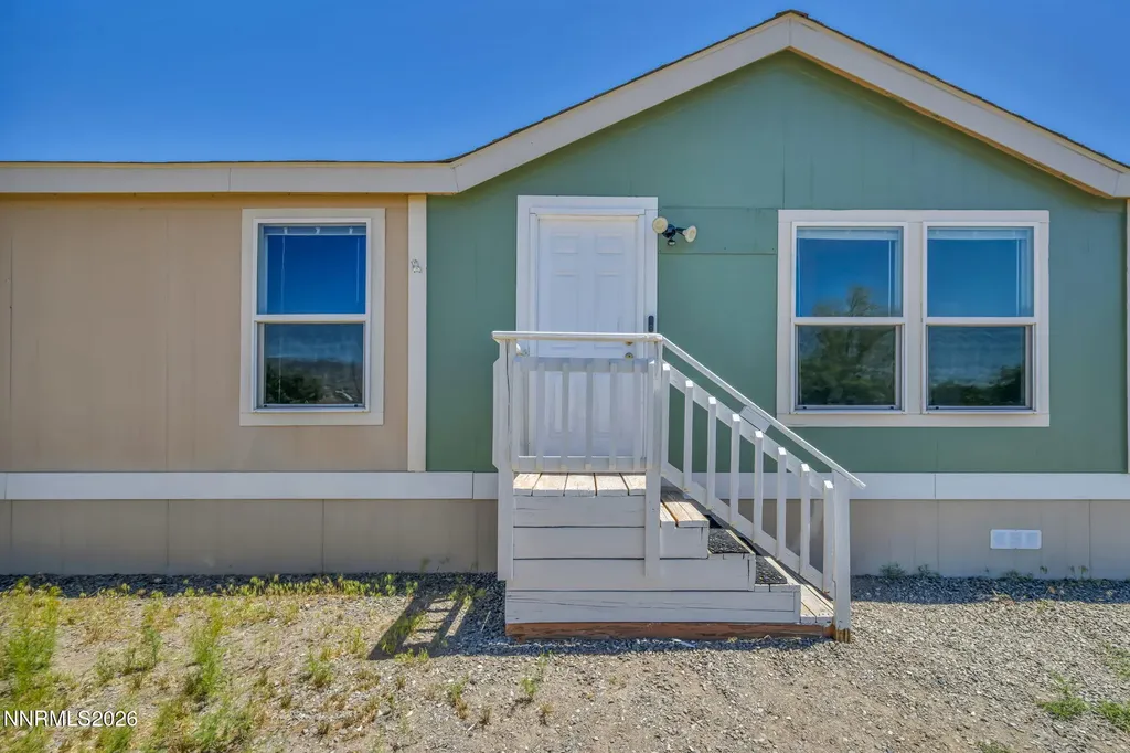 5180 Miwok Silver Springs NV 89429