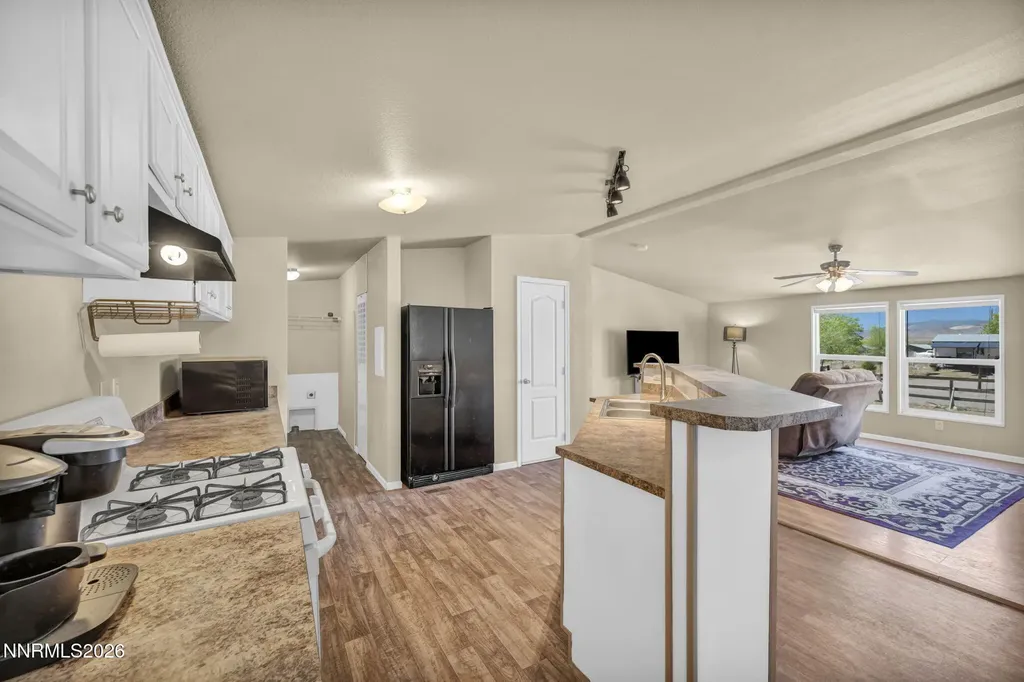 5180 Miwok Silver Springs NV 89429