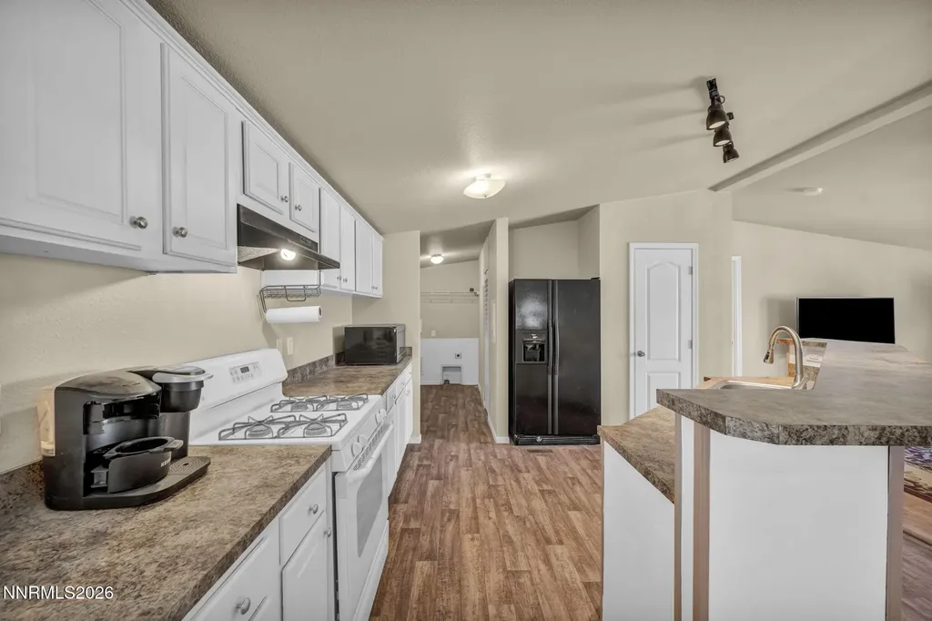 5180 Miwok Silver Springs NV 89429