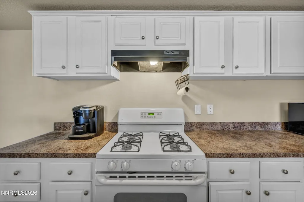 5180 Miwok Silver Springs NV 89429