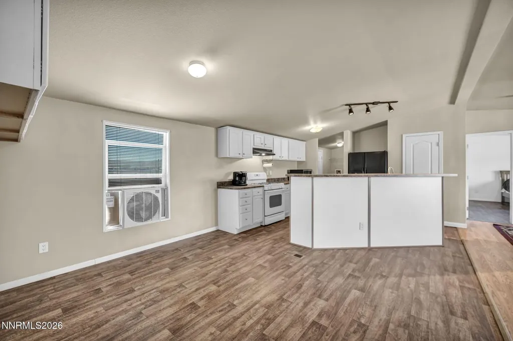 5180 Miwok Silver Springs NV 89429