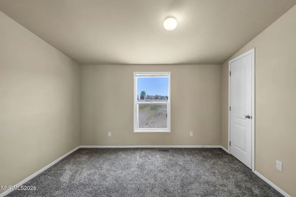 5180 Miwok Silver Springs NV 89429