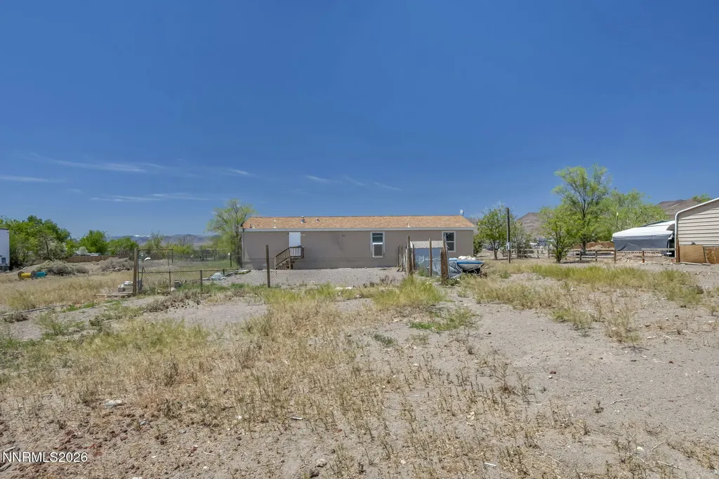 5180 Miwok Silver Springs NV 89429