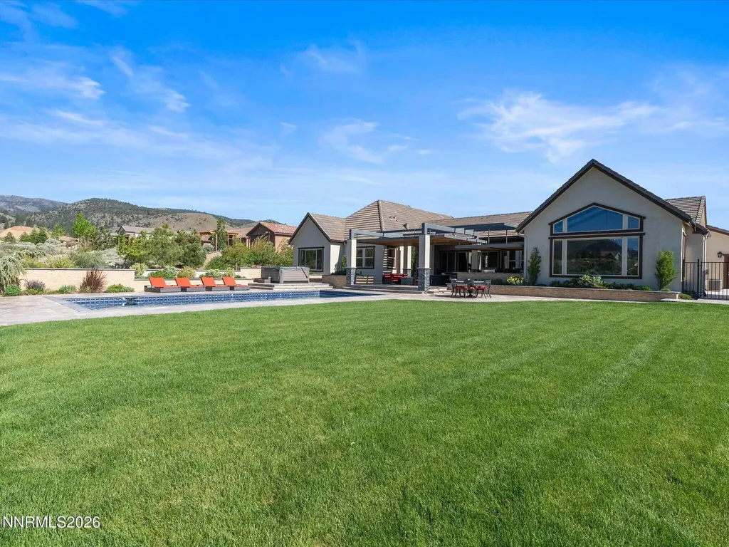 5444 Salmon River Reno NV 89511