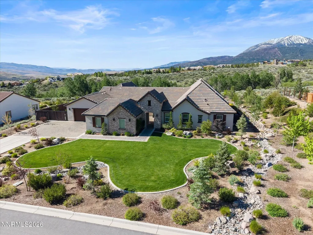 5444 Salmon River Reno NV 89511