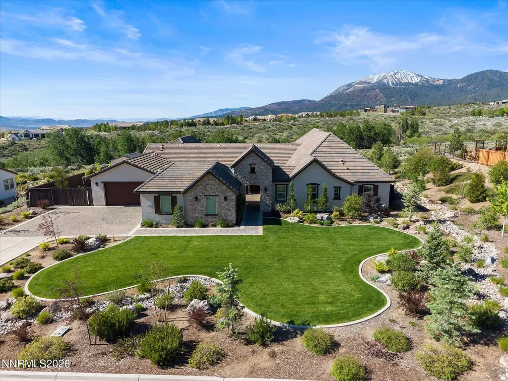 5444 Salmon River Reno NV 89511