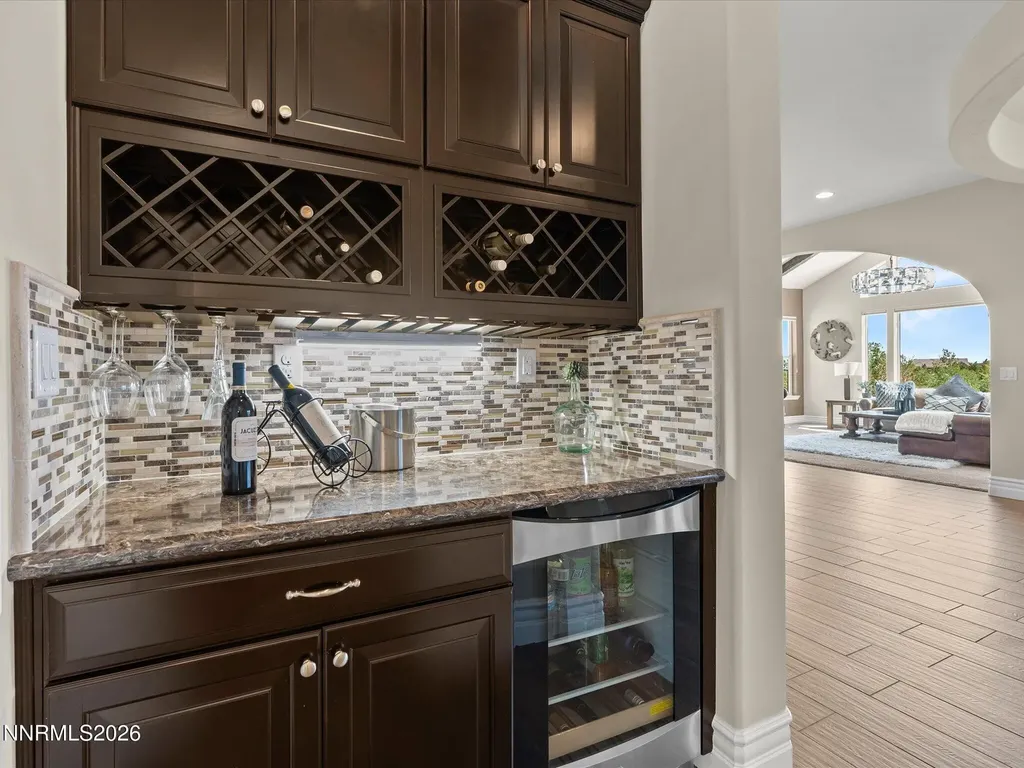5444 Salmon River Reno NV 89511
