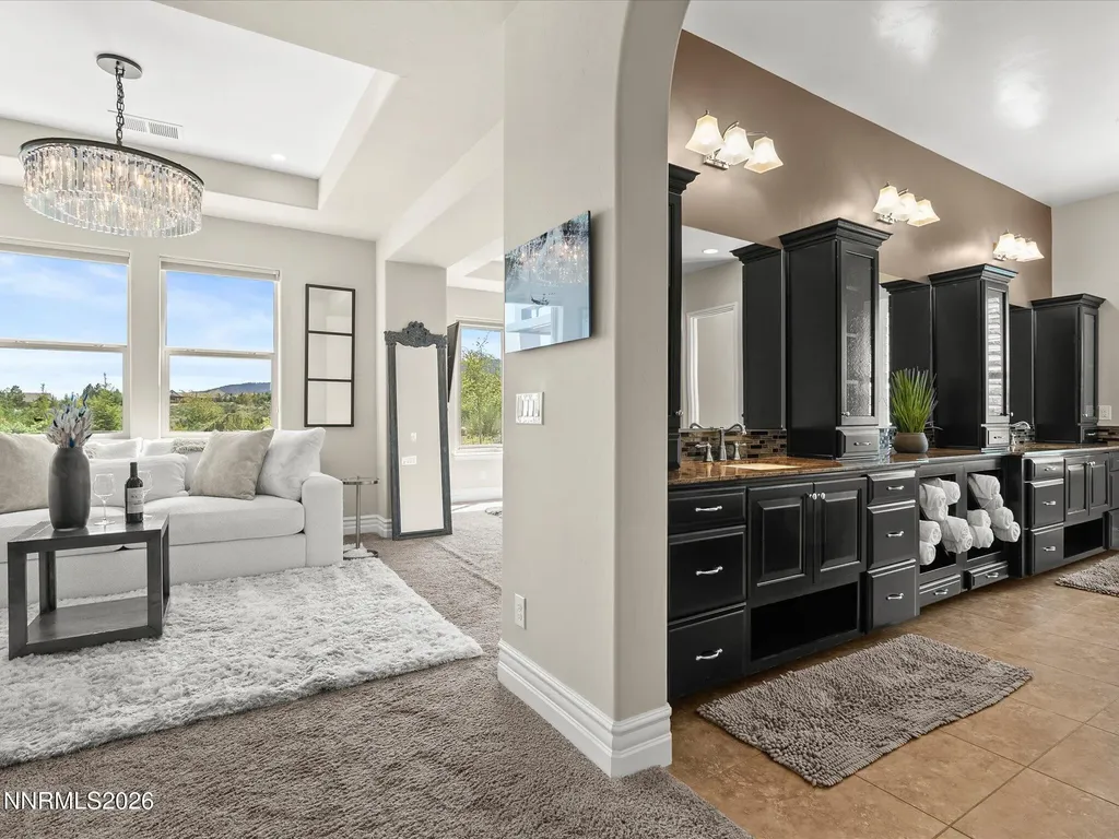5444 Salmon River Reno NV 89511