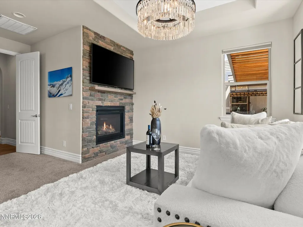 5444 Salmon River Reno NV 89511