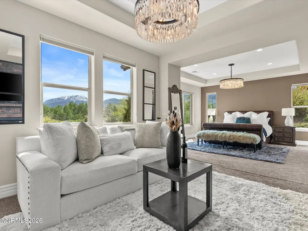 5444 Salmon River Reno NV 89511