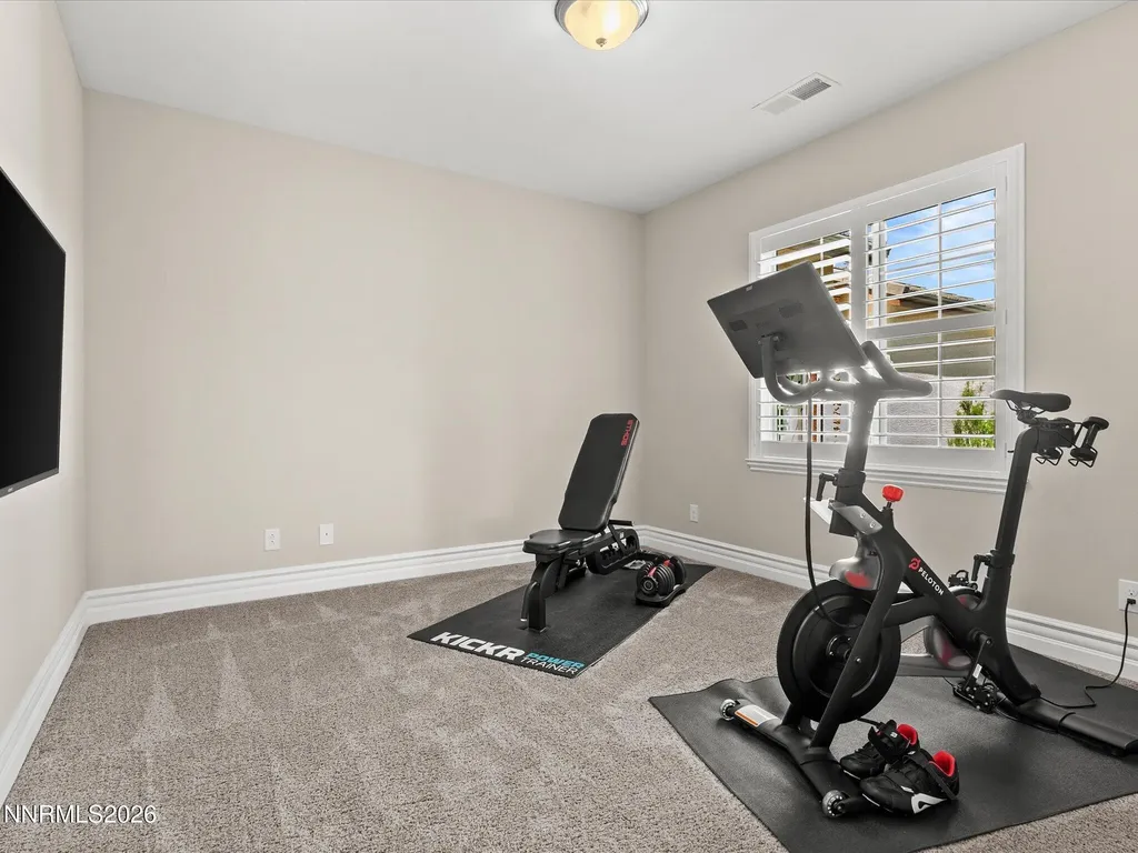 5444 Salmon River Reno NV 89511