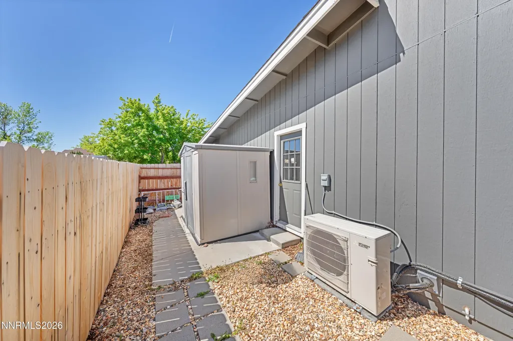 693 Lassen Gardnerville NV 89460