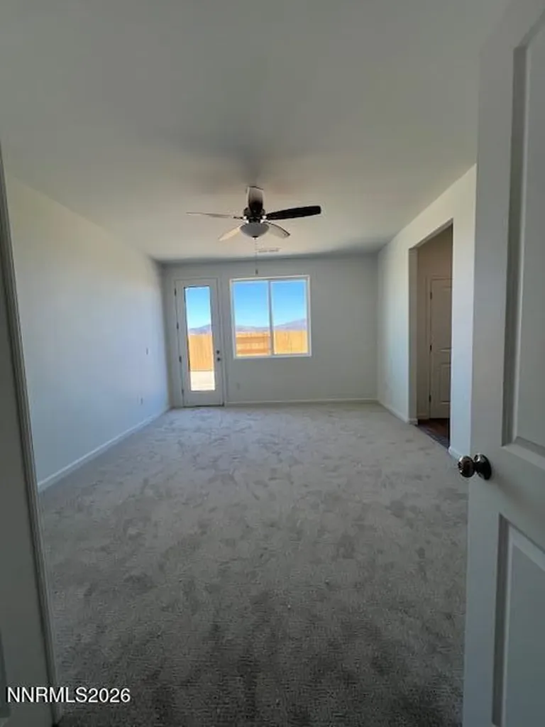 6474 Maeve Fernley NV 89408