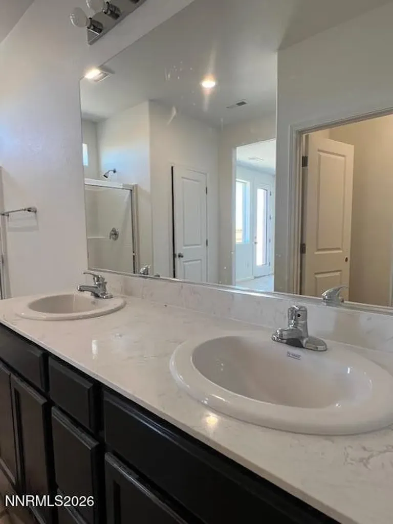 6474 Maeve Fernley NV 89408