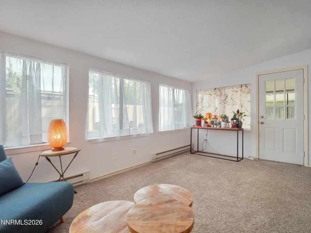 1314 Toiyabe Gardnerville NV 89410