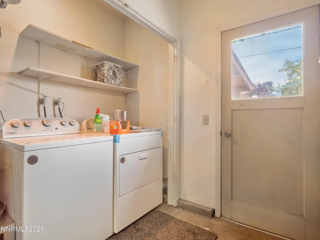 1314 Toiyabe Gardnerville NV 89410