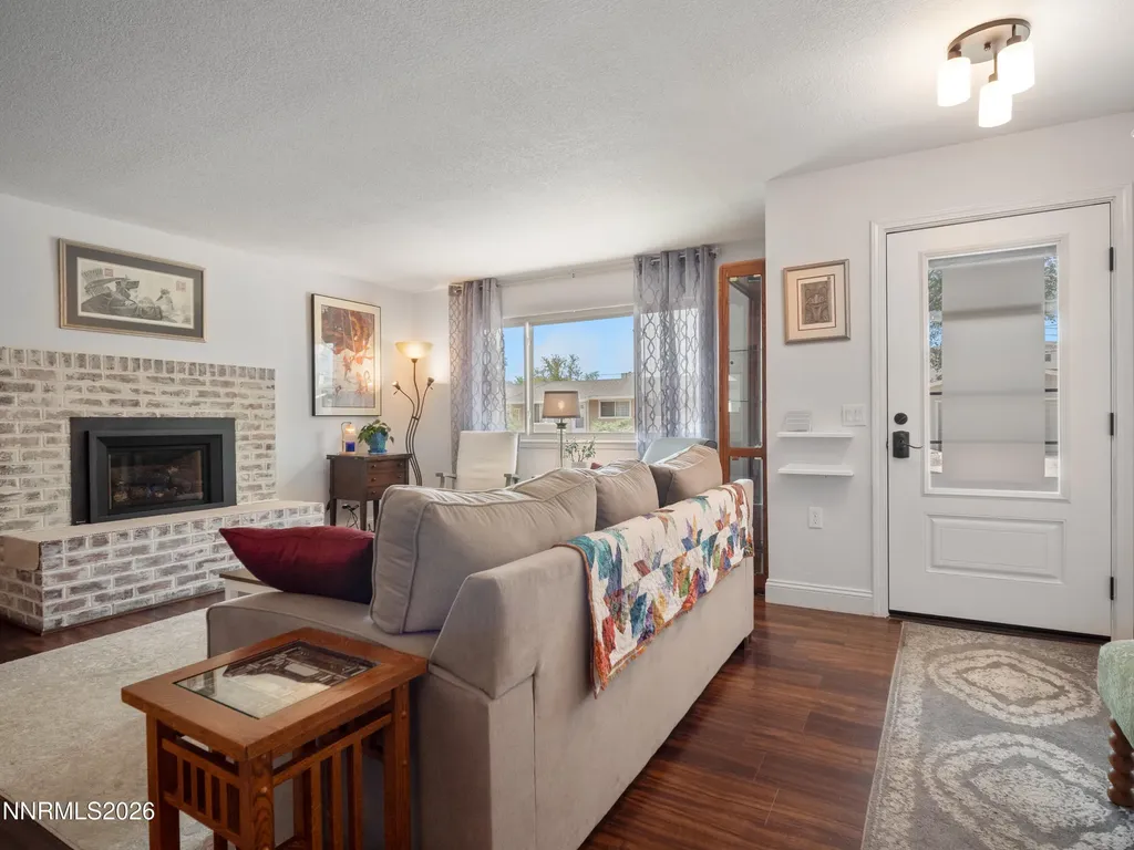 1314 Toiyabe Gardnerville NV 89410