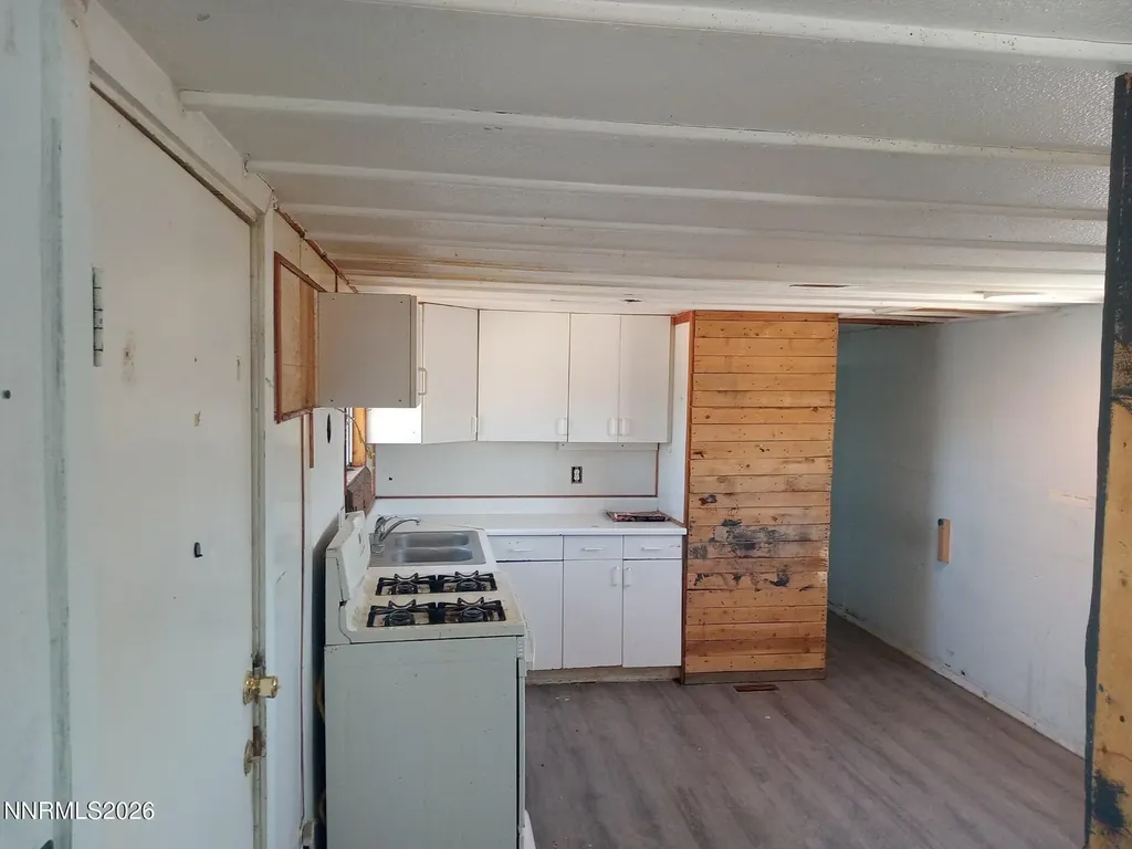 2780 Winnemucca Silver Springs NV 89429