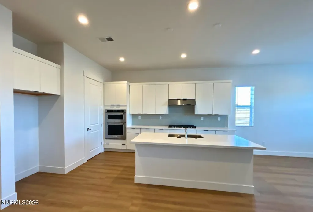 7328 Oakmont Sparks NV 89436
