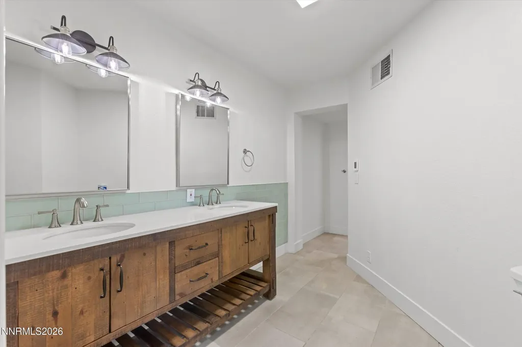 2725 Lake Ridge Shores Reno NV 89519
