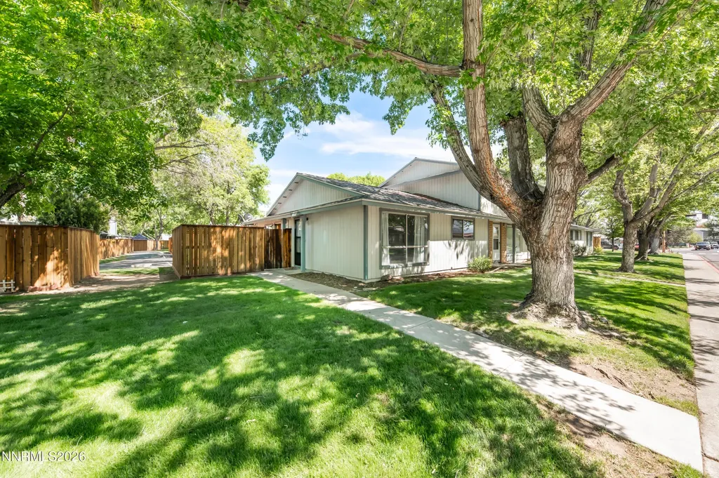 849 Woodberry Sparks NV 89434