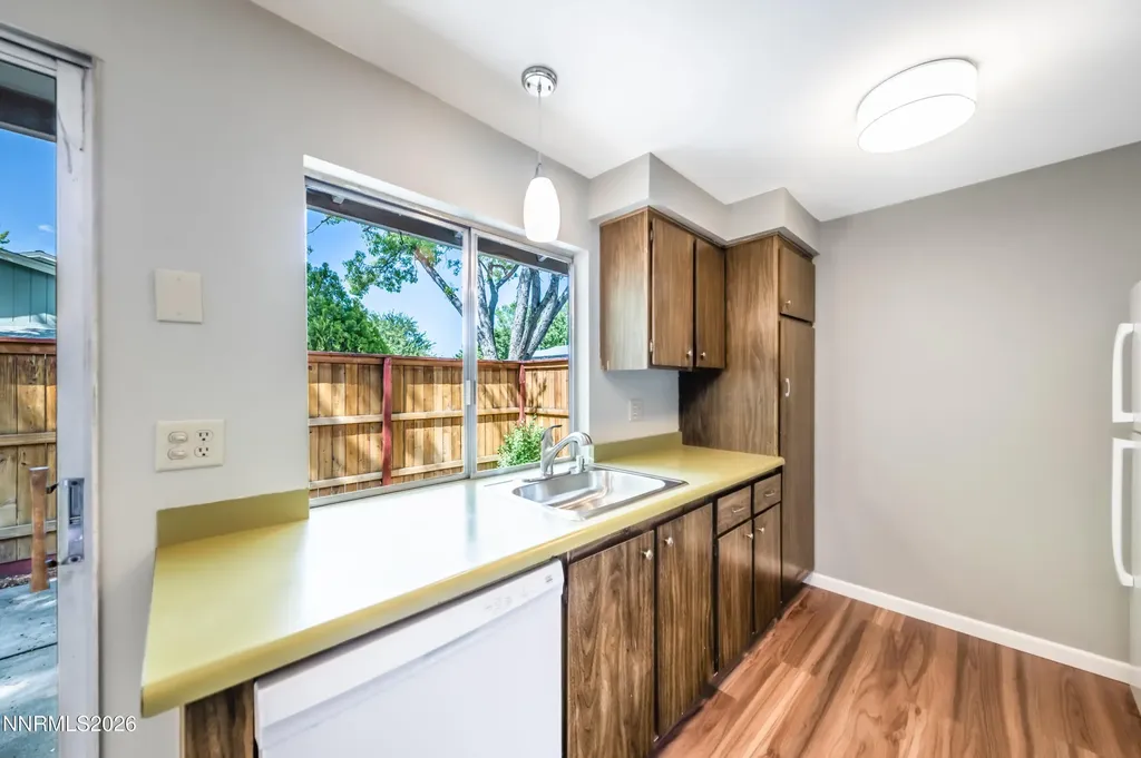 849 Woodberry Sparks NV 89434
