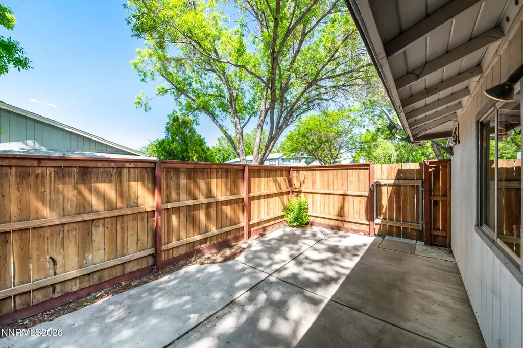 849 Woodberry Sparks NV 89434