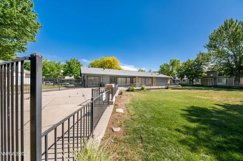 849 Woodberry Sparks NV 89434