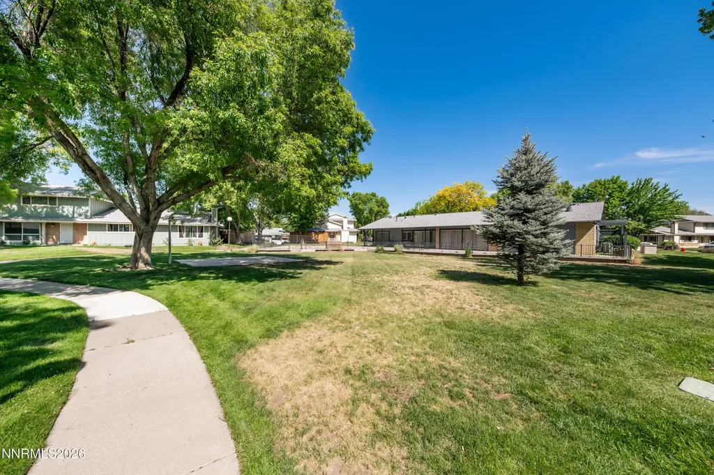 849 Woodberry Sparks NV 89434