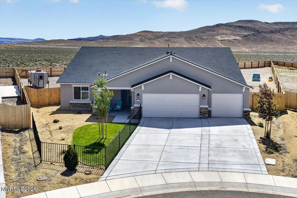 578 Pine Creek Dayton NV 89403