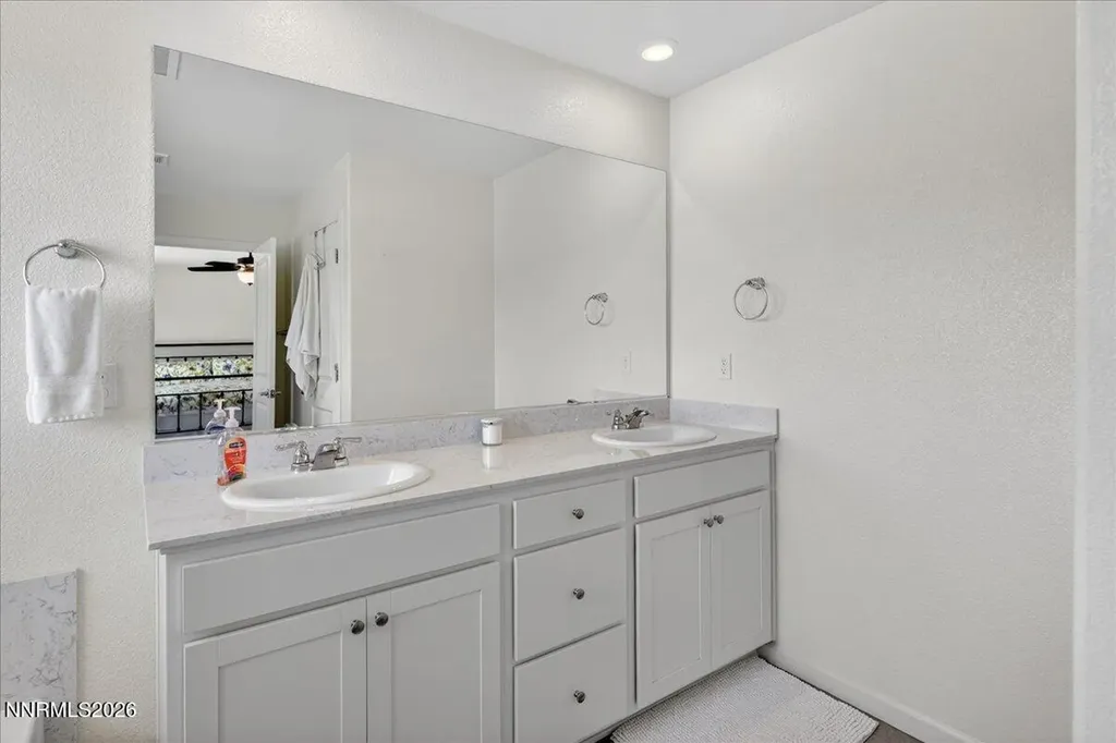 578 Pine Creek Dayton NV 89403