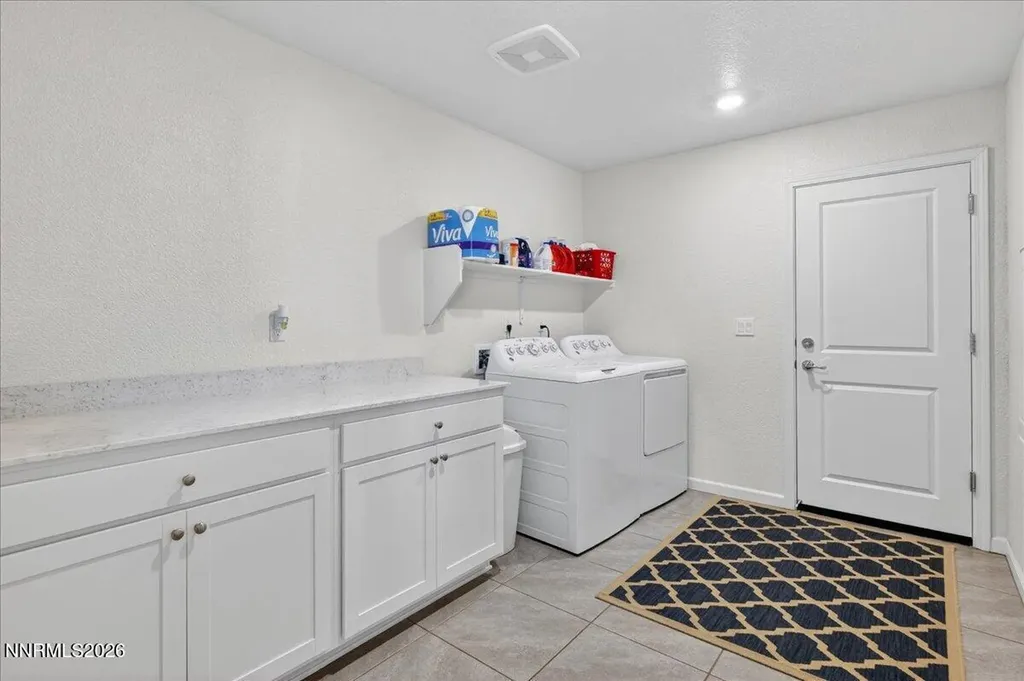 578 Pine Creek Dayton NV 89403