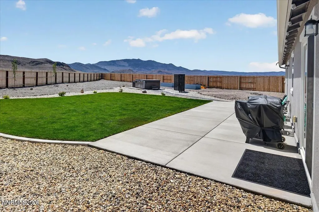 578 Pine Creek Dayton NV 89403