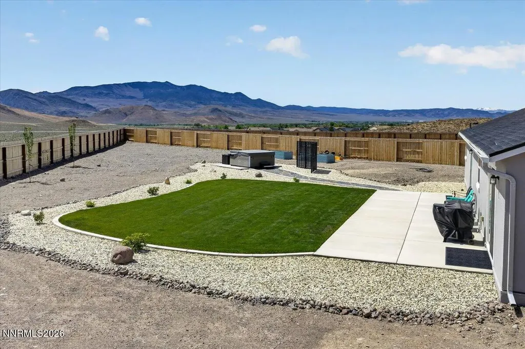 578 Pine Creek Dayton NV 89403