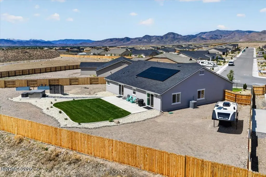 578 Pine Creek Dayton NV 89403