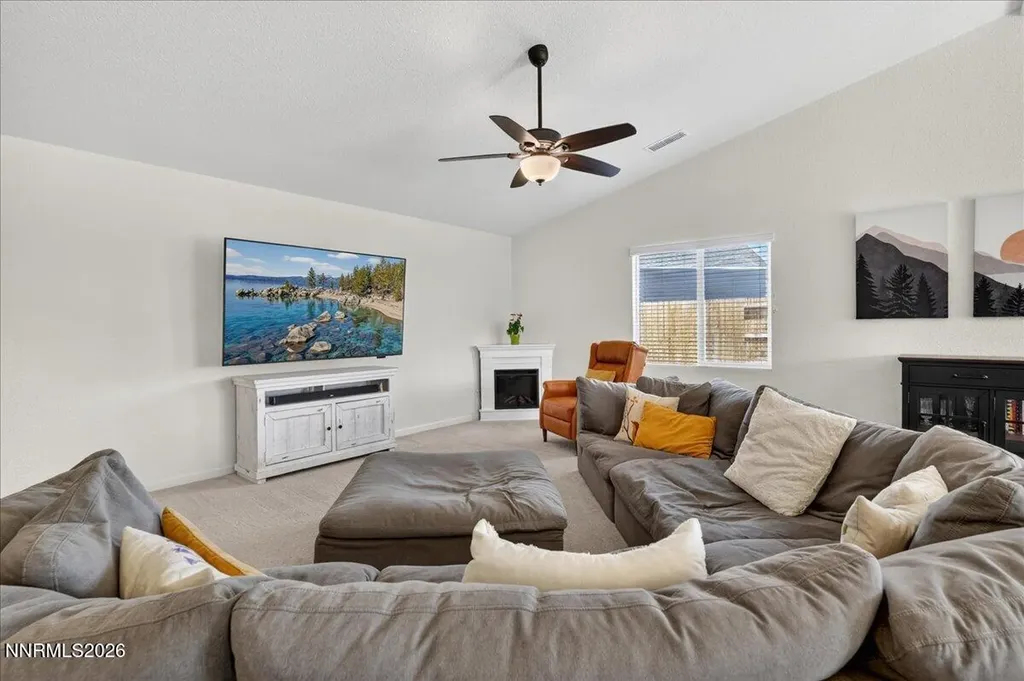 578 Pine Creek Dayton NV 89403